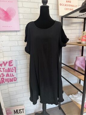 Uncle Frank Black Textured Short-Sleeve Swing Dress